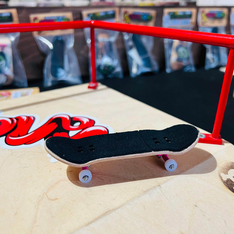 Professional Fingerboard - Wooden Board with Accessories Ready To Ride - DD Music Geek